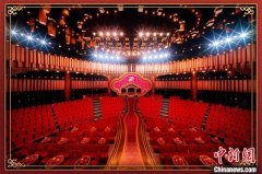 “如意”舞台连接观众 《2025年春节联欢晚会》完