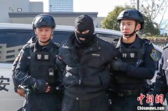27年前在逃人员被押回浙江宁海 命案积案成功告