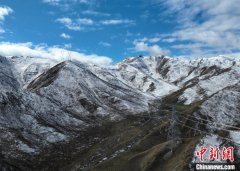 青海果洛330千伏第二回线路工程竣工投运