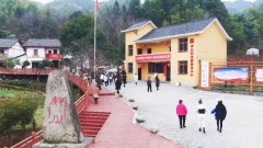 【牢记嘱托·看见美好中国】糍粑越打越黏 日子