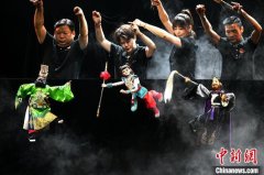 指尖悬丝活傀儡 千年手办火“出圈”