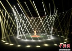深耕新中式18载  服装设计师与“国际纺都”双向