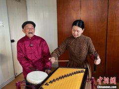（新春走基层）高寿曲艺艺术家新春献艺送祝福