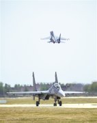 空军航空兵某旅组织飞行训练