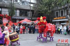 （新春走基层）春节假期广州永庆坊接待游客1