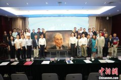 油画《爱国灵魂——庄世平》入藏中国华侨历史