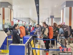春节假期中老边境磨憨口岸出入境外籍旅客2.7万