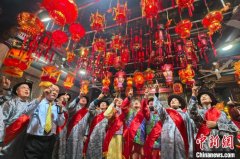 （新春走基层）“闽台东石灯俗”在晋江举办 逾