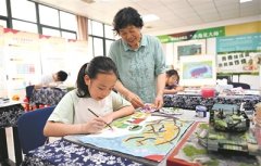 非遗农民画 描绘强军梦