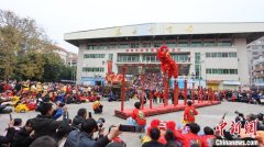 （新春见闻）广西千年狮舞“闹”新春 将赴东盟