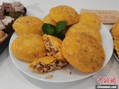 （新春走基层）杭州乡村美食手艺人：金黄玉米
