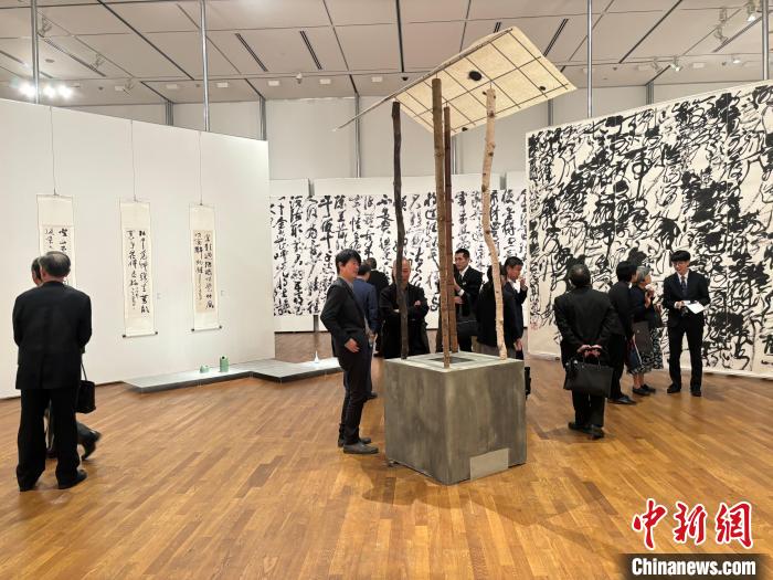 “青山行不尽——唐诗之路中日艺术家作品静冈特展”启幕