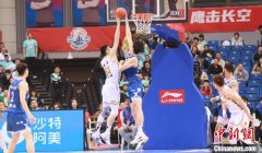 CBA季后赛:青岛国信制药男篮主场险胜浙江方兴 CBA季后赛:青岛国信制药男篮主场险胜浙江方兴