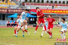 2025年中越跨境足球友谊联赛广西东兴市队夺冠 2025年中越跨境足球友谊联赛广西东兴市队夺冠