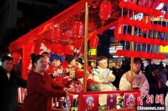 （新春见闻）千年古镇游灯闹元宵 手艺人守护年