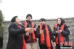 （文化中国行）河南马街书会启幕 中外“戏粉”