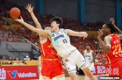 中国内线新锐杨瀚森宣布参加NBA选秀