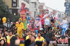 （新春见闻）湖南汨罗江畔“抬阁故事会”传承