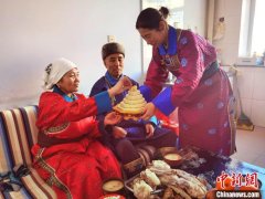 （新春走基层）牧民养老院里的新春年味
