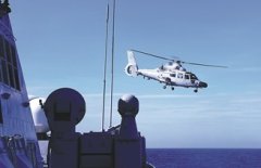 海军某部开展海上协同训练