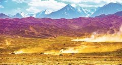 第77集团军某旅组织战术机动训练